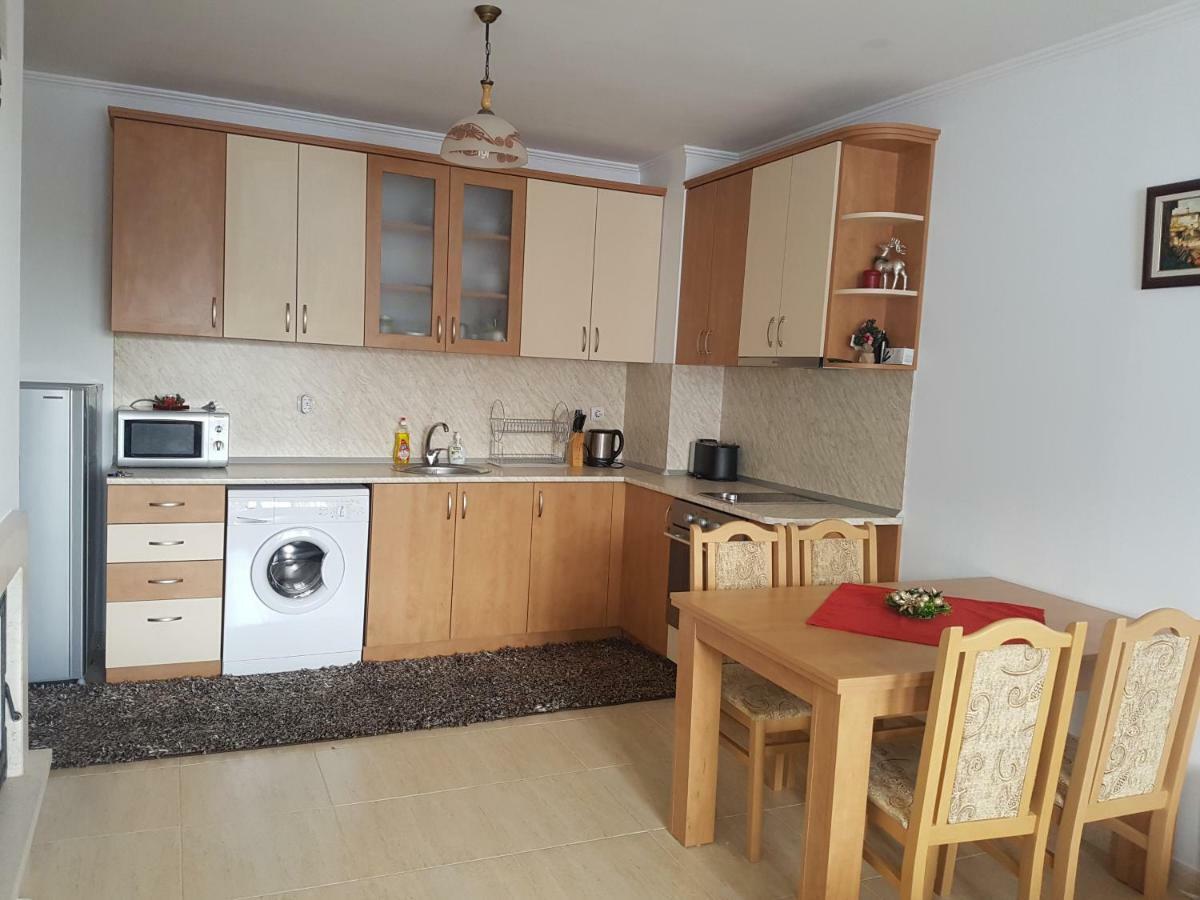 Частен Aпартамент "Никея" В Гранд Манастира Apartment Pamporovo Exterior photo